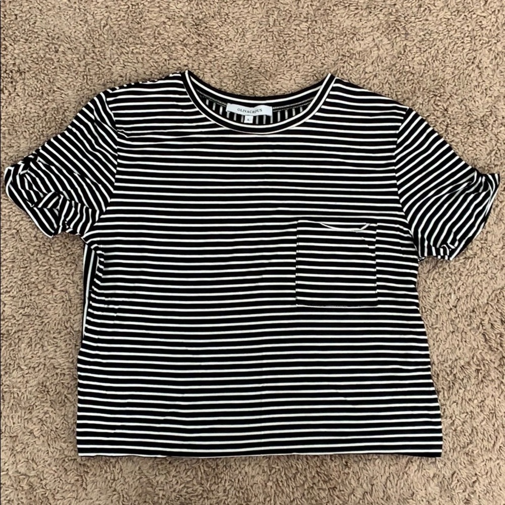 Black and white stripped T
